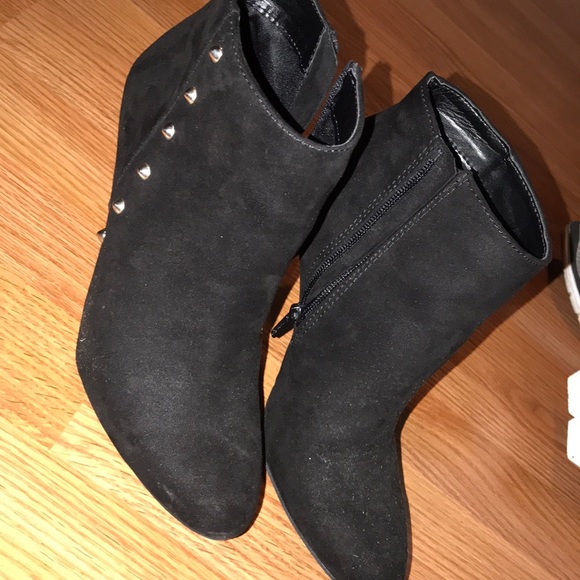 Booties - Picture 3 of 3